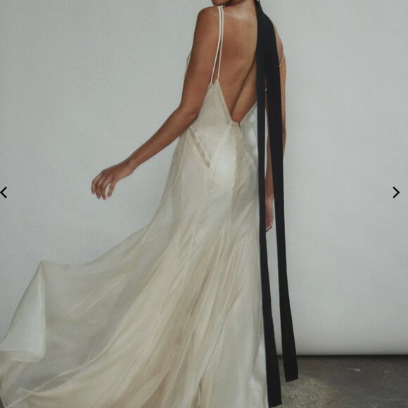 Lalique Gown - Alabaster - Size M - Top Only - Picture 3 of 7